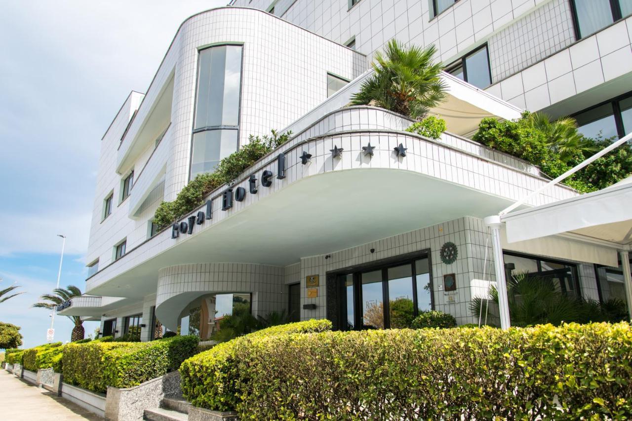 פרמו Hotel Royal מראה חיצוני תמונה